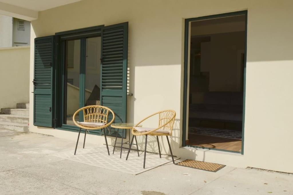 Urban Escape For Two In Kotor Apartment Exterior foto