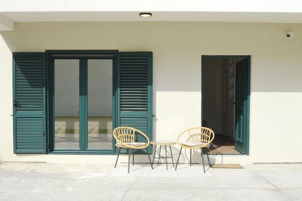 Urban Escape For Two In Kotor Apartment Exterior foto